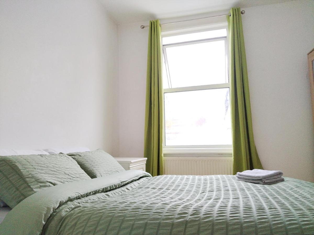 Cosy Near Canary Wharf & The O2 Pensión Londres