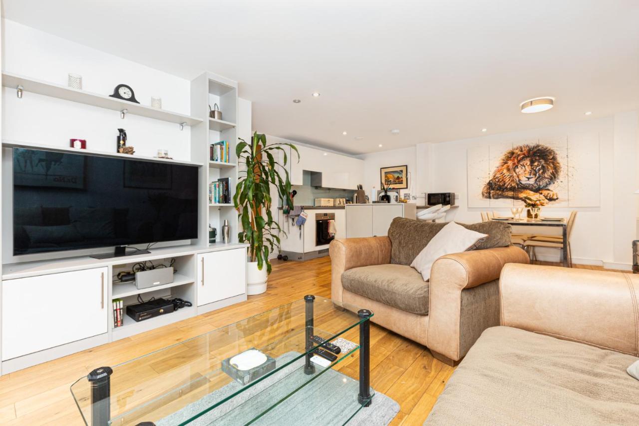 Immaculate 2br Flat, Greenwich, 2 Min Maze Hill St Apartamento Londres
