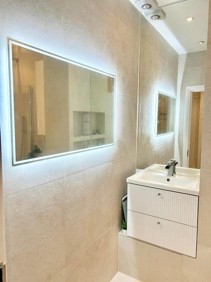 Charming 2 Beds In Chelsea By Earl's Court Station *