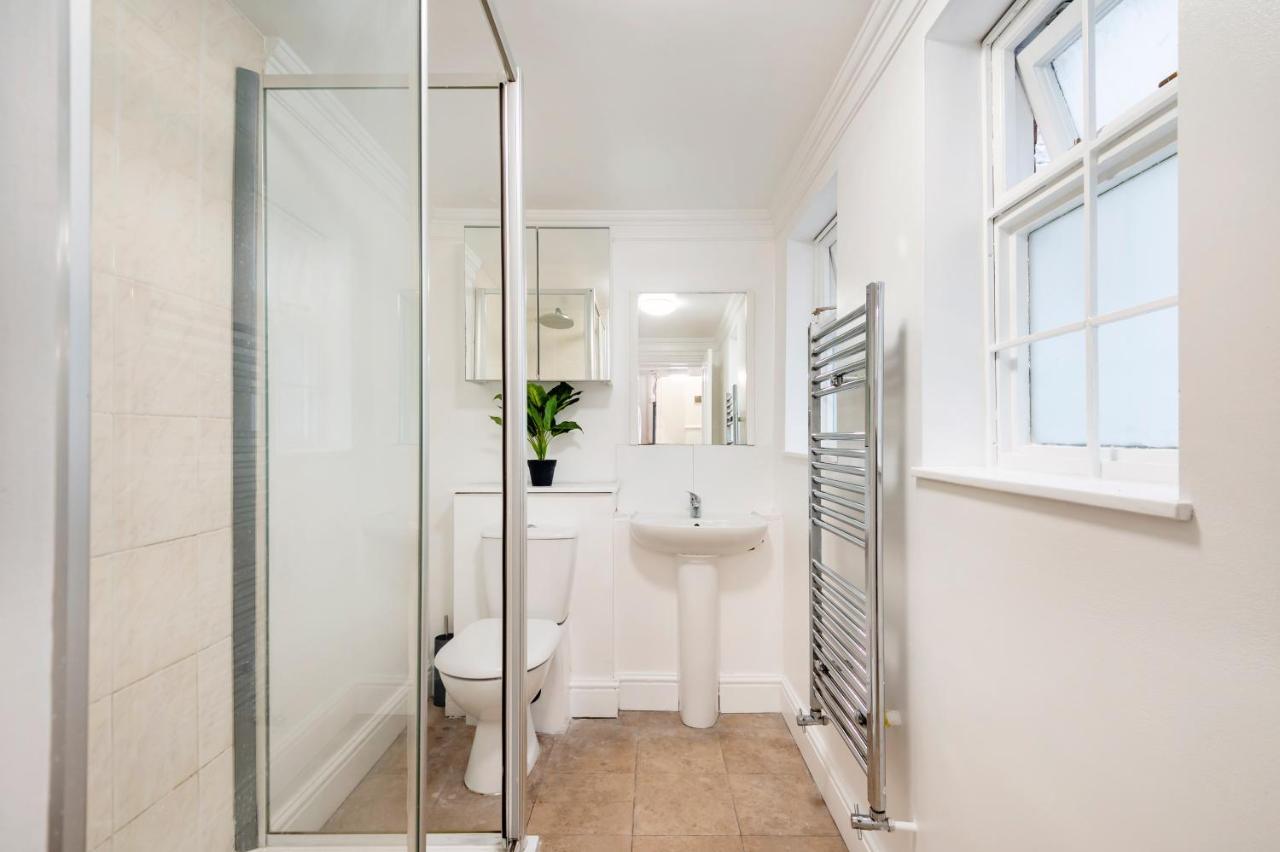 Hyde Park Modern *