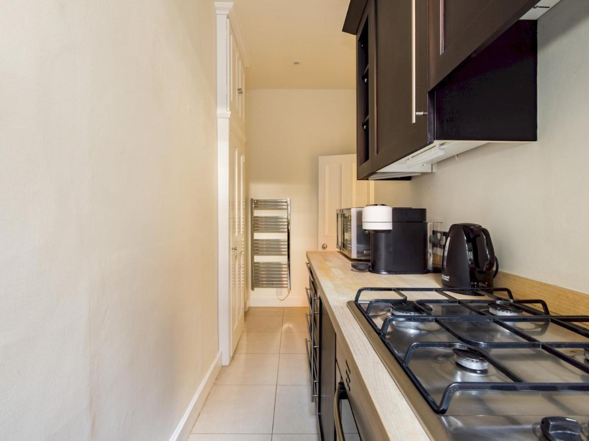 Pass The Keys Gorgeous With Access To A Private Garden Appartement
