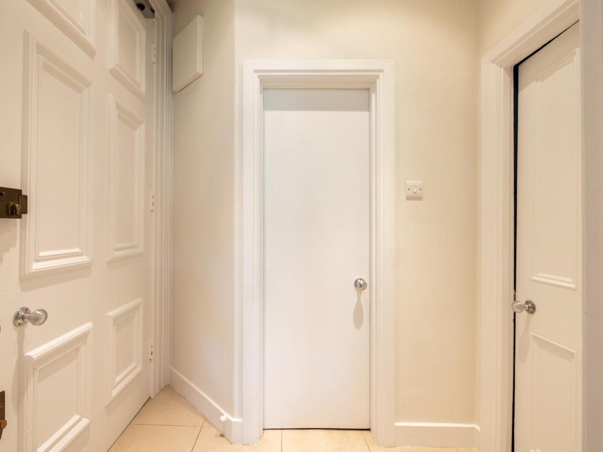 Pass The Keys Gorgeous With Access To A Private Garden Appartement Londres