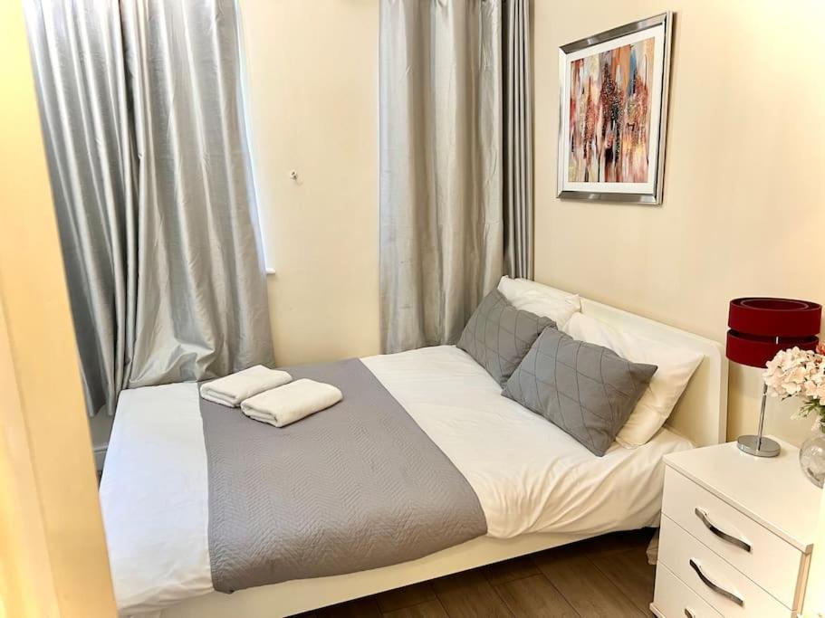 Cosy 2 Bedroom Detached House In Appartement *