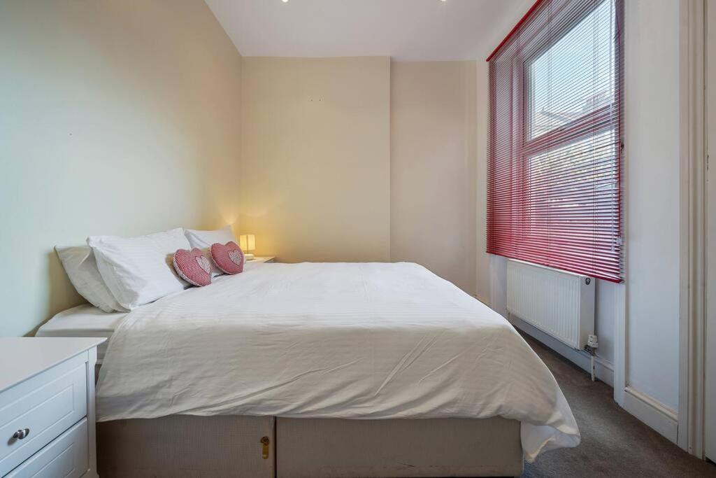 Apartamento One-bedroom In Queen's Park *