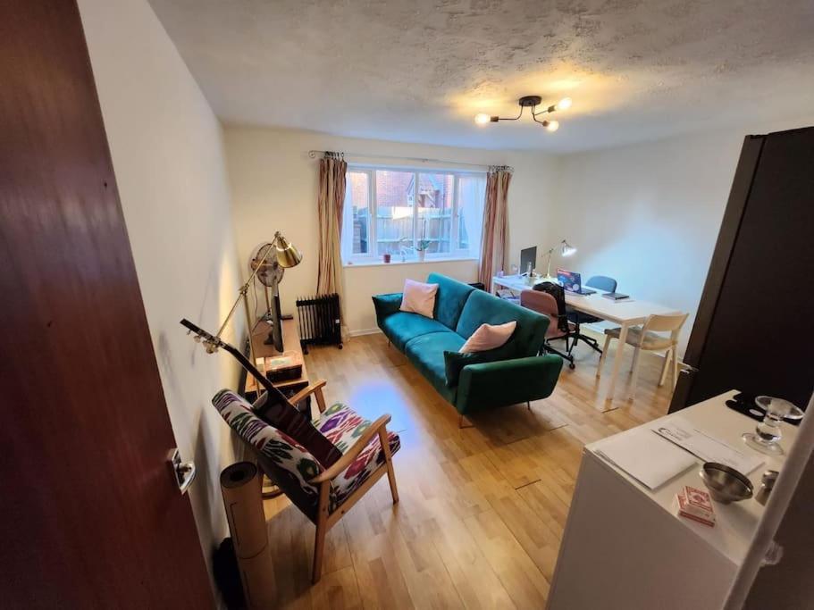 Amazing 1 Bed Flat, Sw19 Appartement