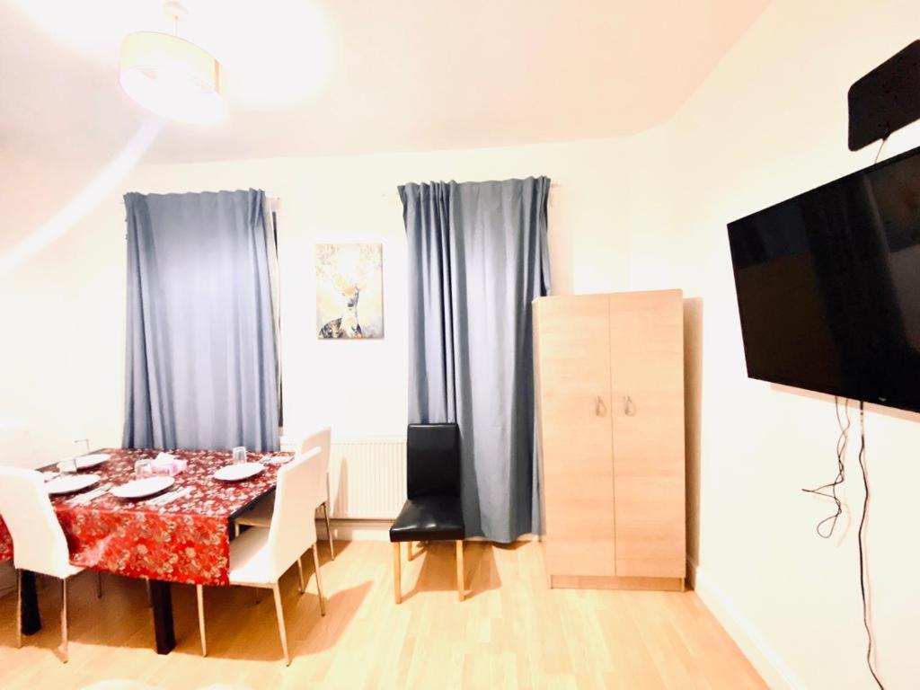 Appartement Lovely 3 Bedroom Property Next To Paddington Station Central *