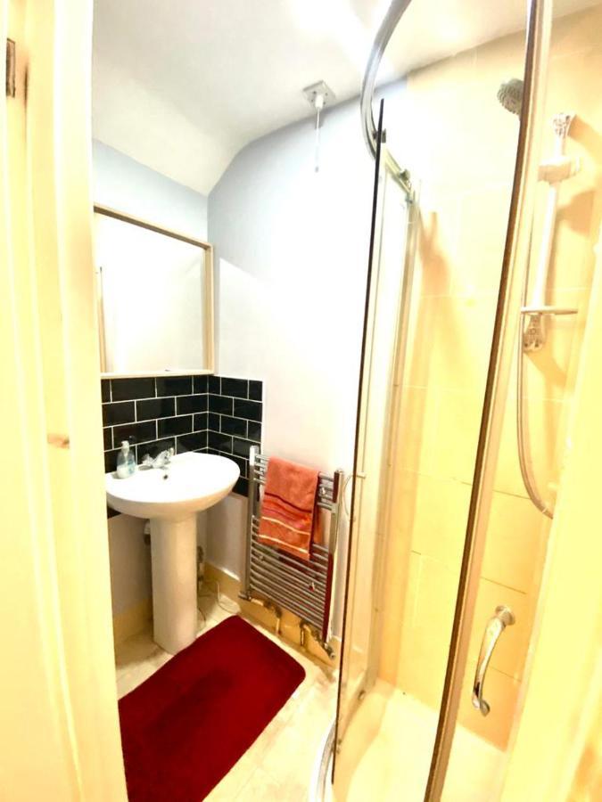 Lovely 3 Bedroom Property Next To Paddington Station Central Appartement