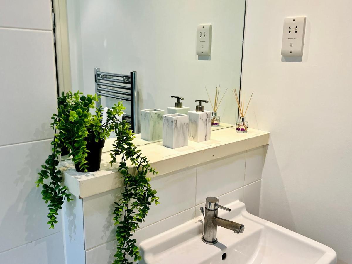 Apartamento Canary Luxury Modern 1 Bedroom Londres