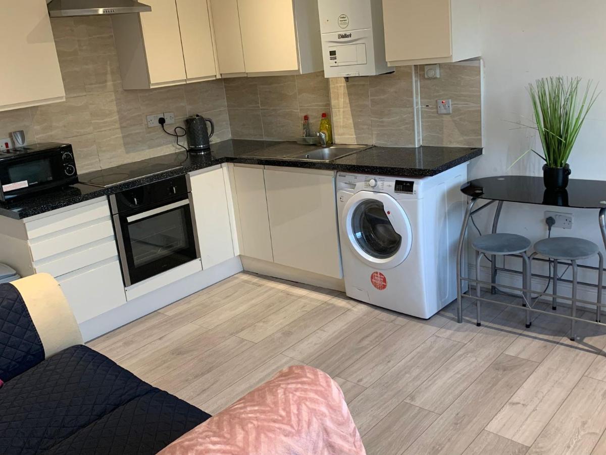 Apartamento R J 2 Bedroom *