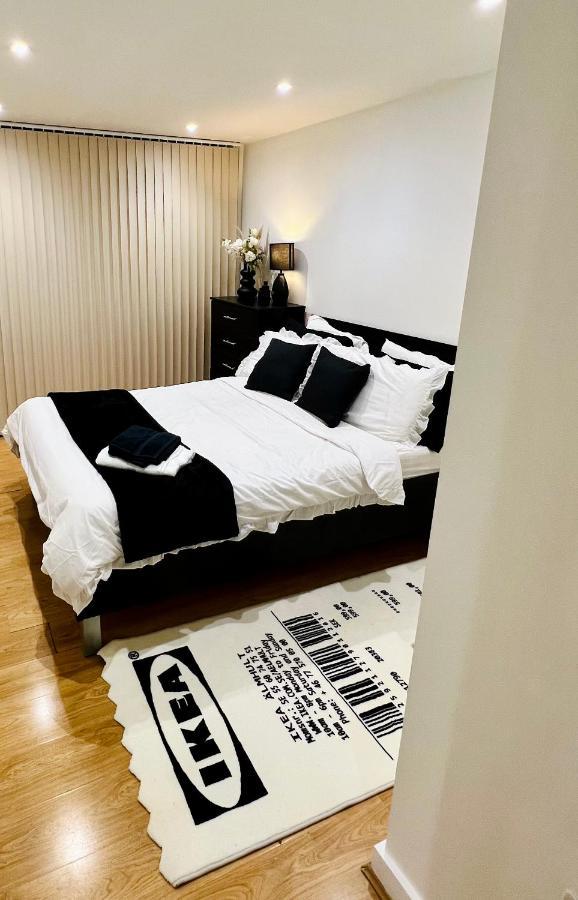 Apartment Canary Luxury Modern 1 Bedroom *