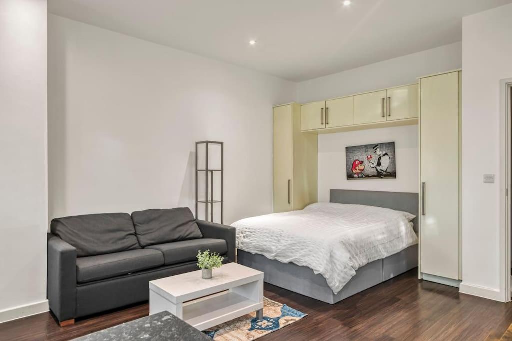 Cosy & Modern Studio Apartamento