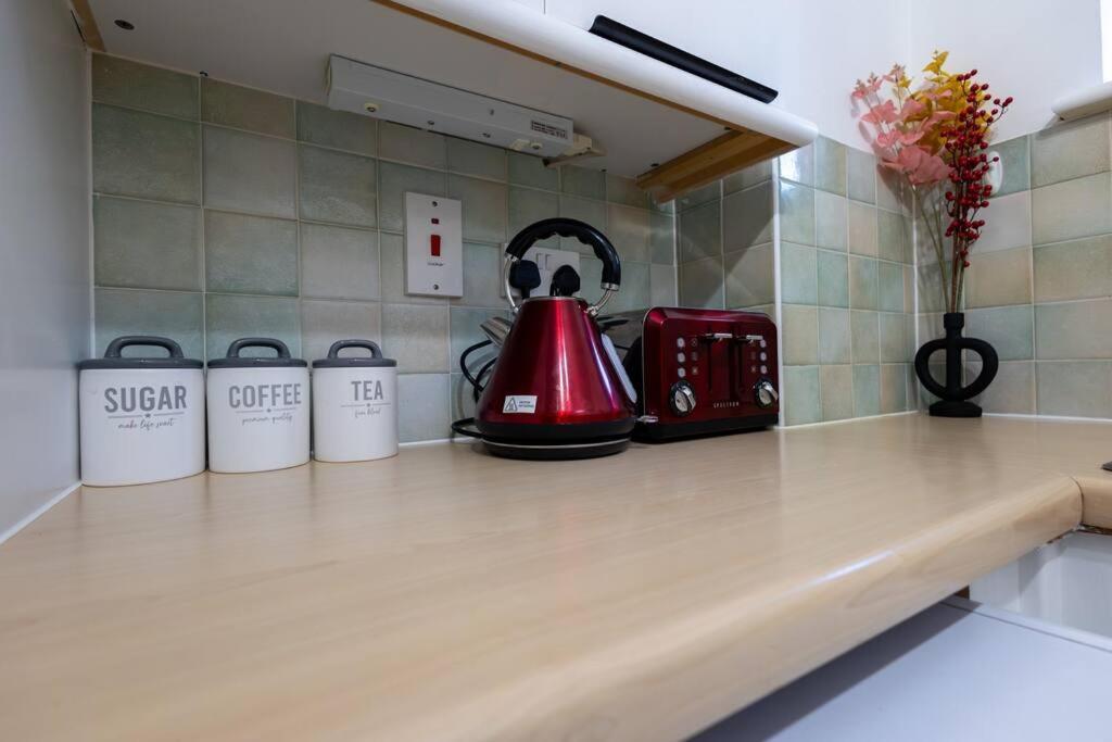 Morden Apartment, By The Sea With Free Parking Londres