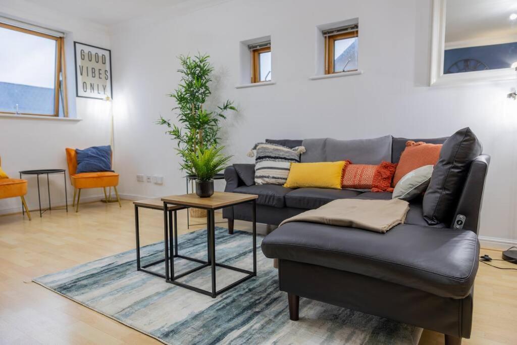Morden Apartment, By The Sea With Free Parking Londres