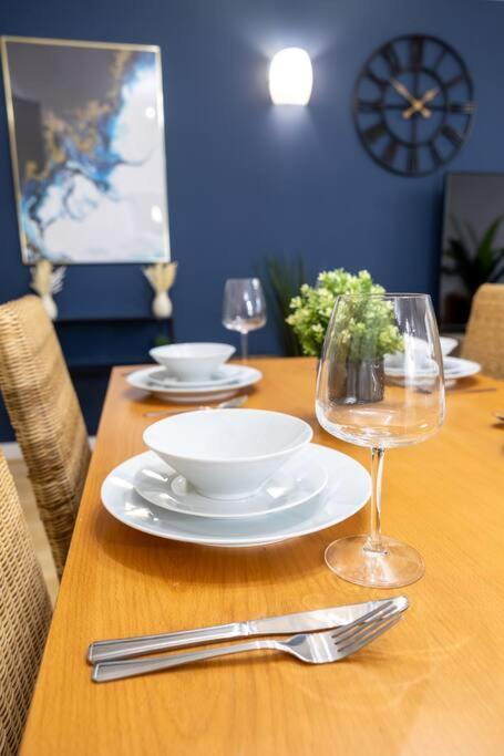 Morden Apartment, By The Sea With Free Parking Londres