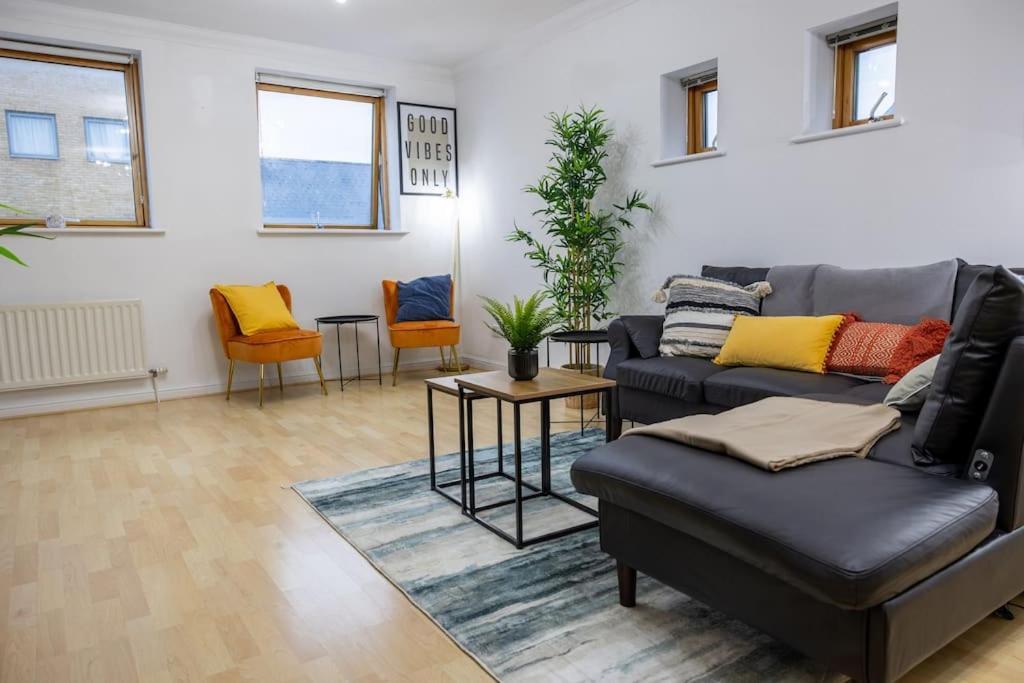 Appartement Morden Apartment, By The Sea With Free Parking *