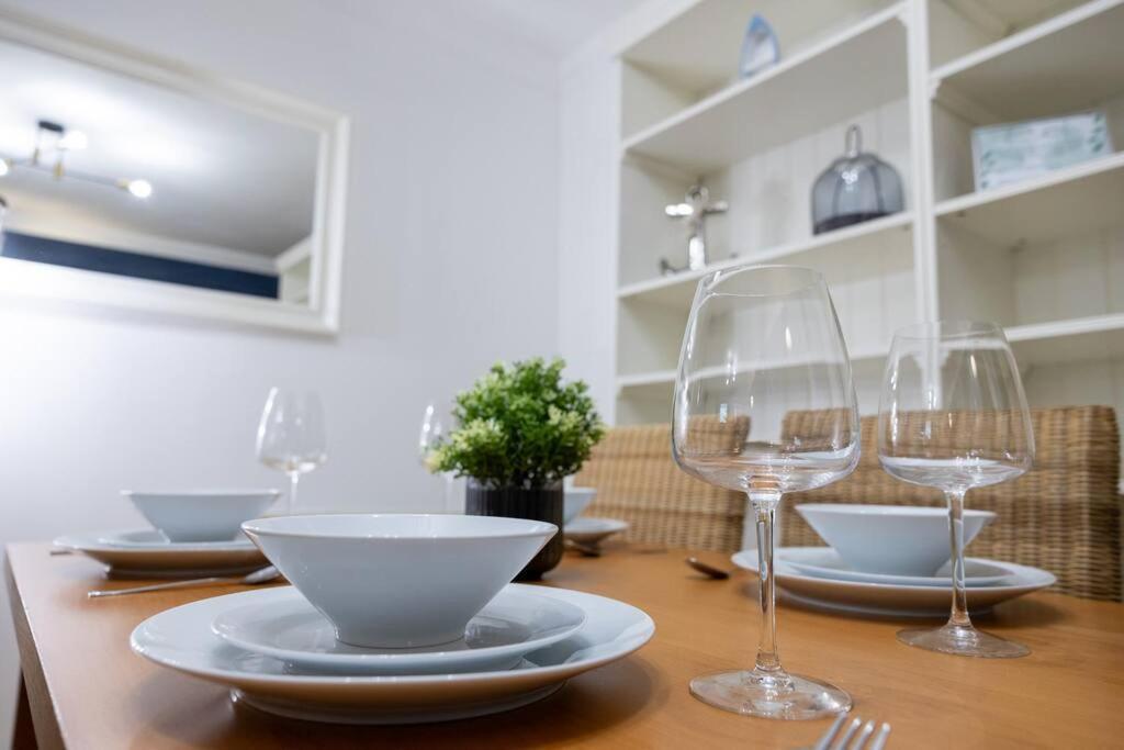 Morden Apartment, By The Sea With Free Parking Londres