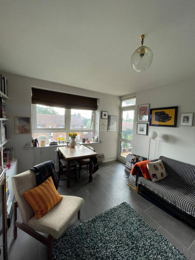 Appartement Contemporary 1bd Flat Wbalcony - Stoke Newington!