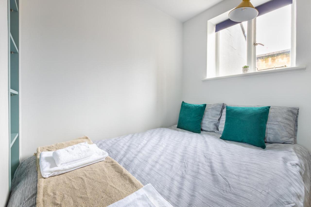 Cozy Apt In Central