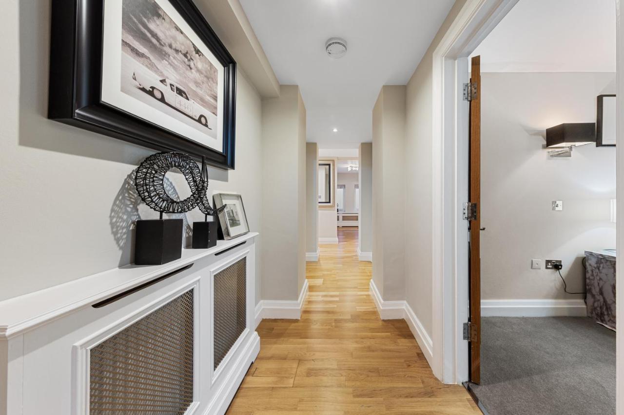 Ultra Massive House By Hyde Park Apartamento