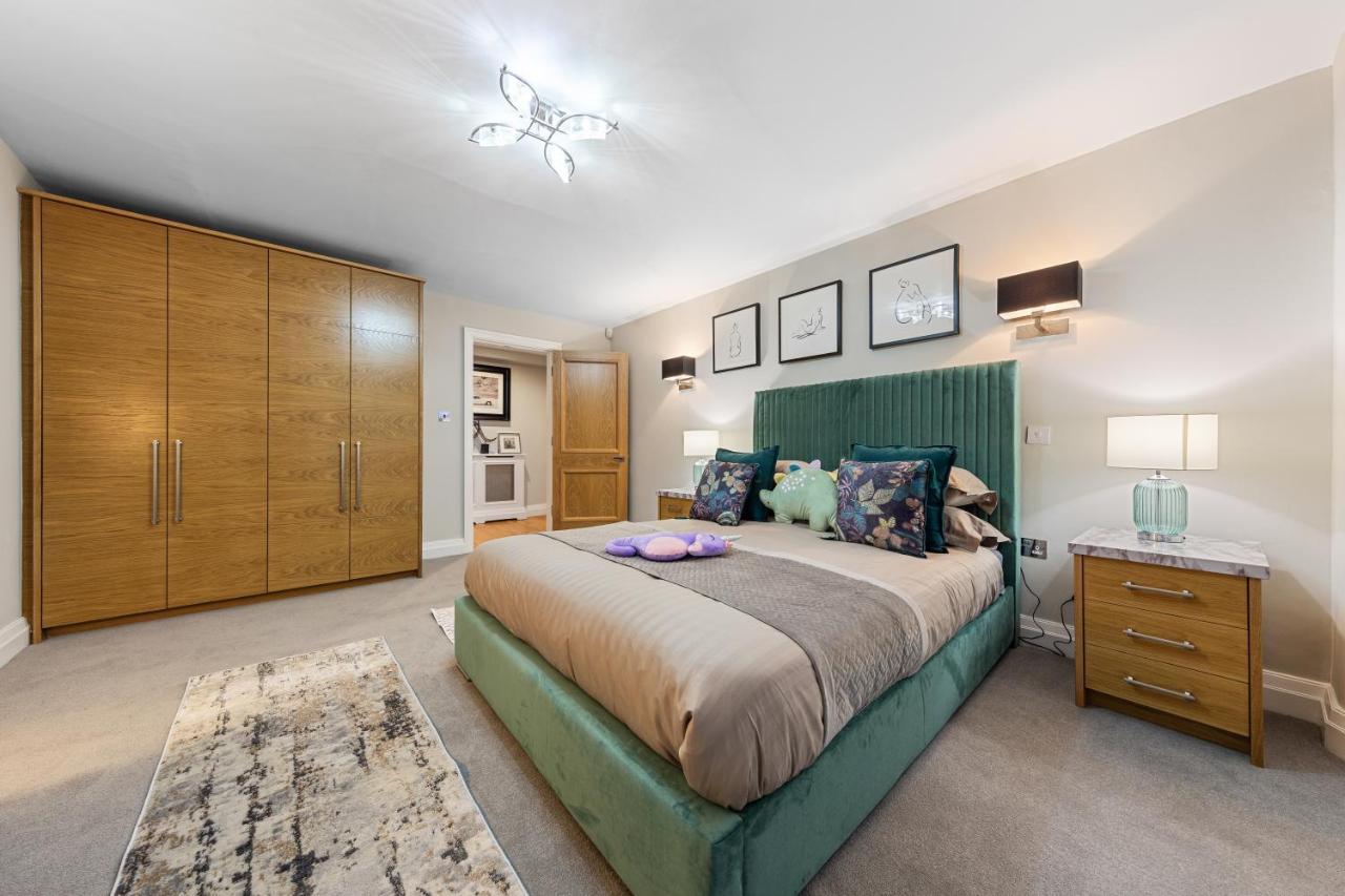 Ultra Massive House By Hyde Park Appartement