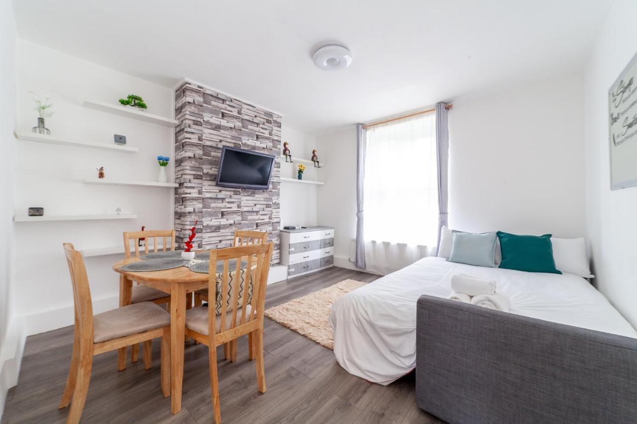 Wonderful Flat Near Little Portugal