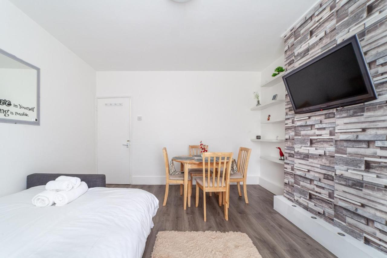 Wonderful Flat Near Little Portugal Londres