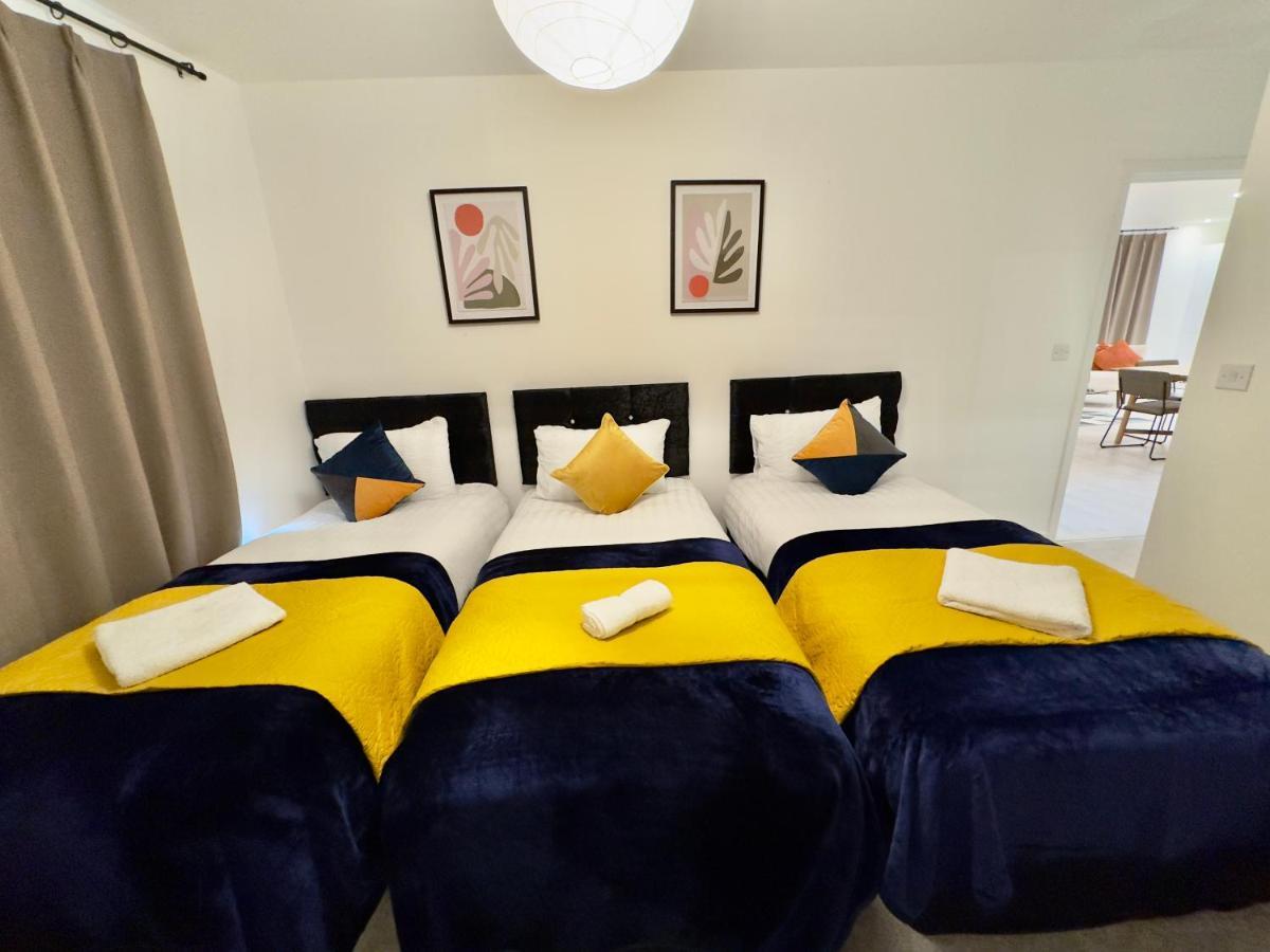 3bedroom, 2bathroom, Balcony,luxury Flat Westfield * Londres