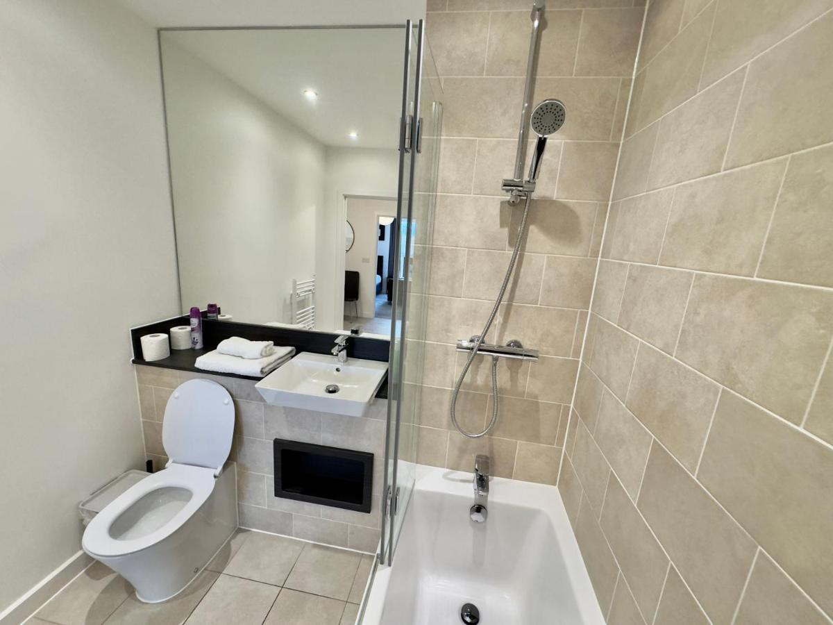 3bedroom, 2bathroom, Balcony,luxury Flat Westfield Apartamento