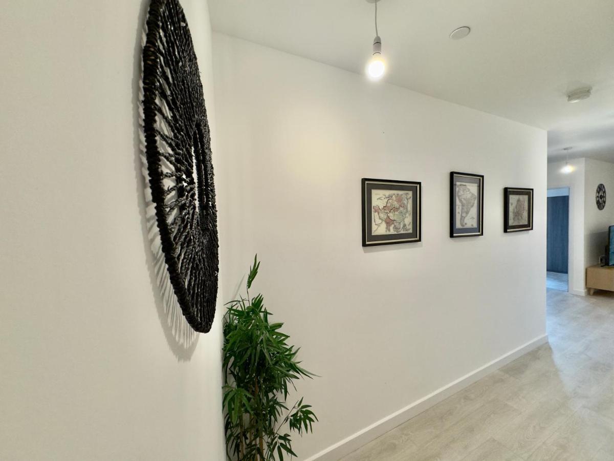 3bedroom, 2bathroom, Balcony,luxury Flat Westfield Apartamento