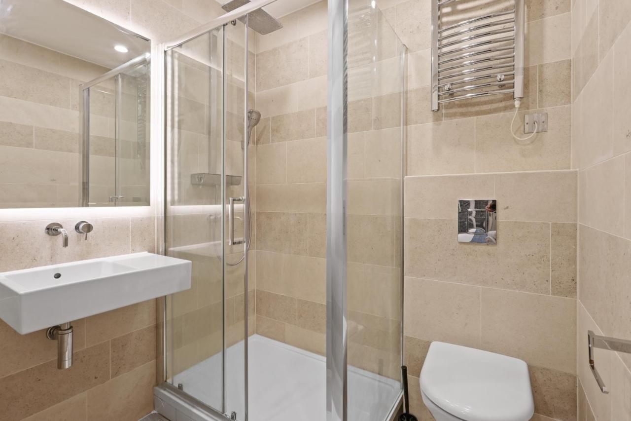 Appartement Studio Flat West End Lane Londen