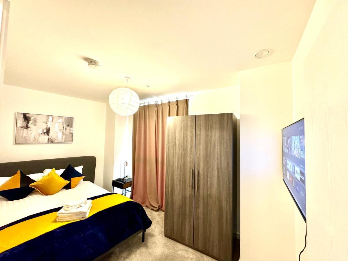 3bedroom, 2bathroom, Balcony,luxury Flat Westfield Apartamento Londres