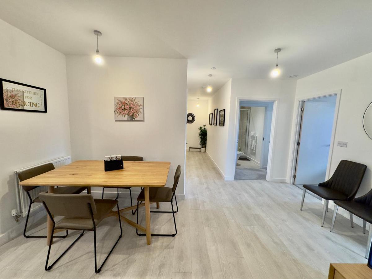 3bedroom, 2bathroom, Balcony,luxury Flat Westfield Apartamento *