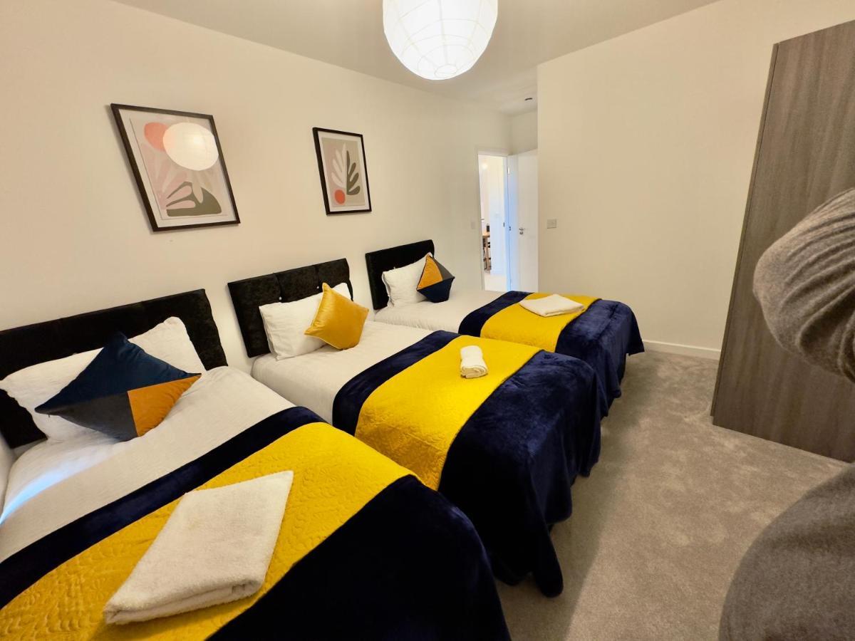 3bedroom, 2bathroom, Balcony,luxury Flat Westfield * Londres