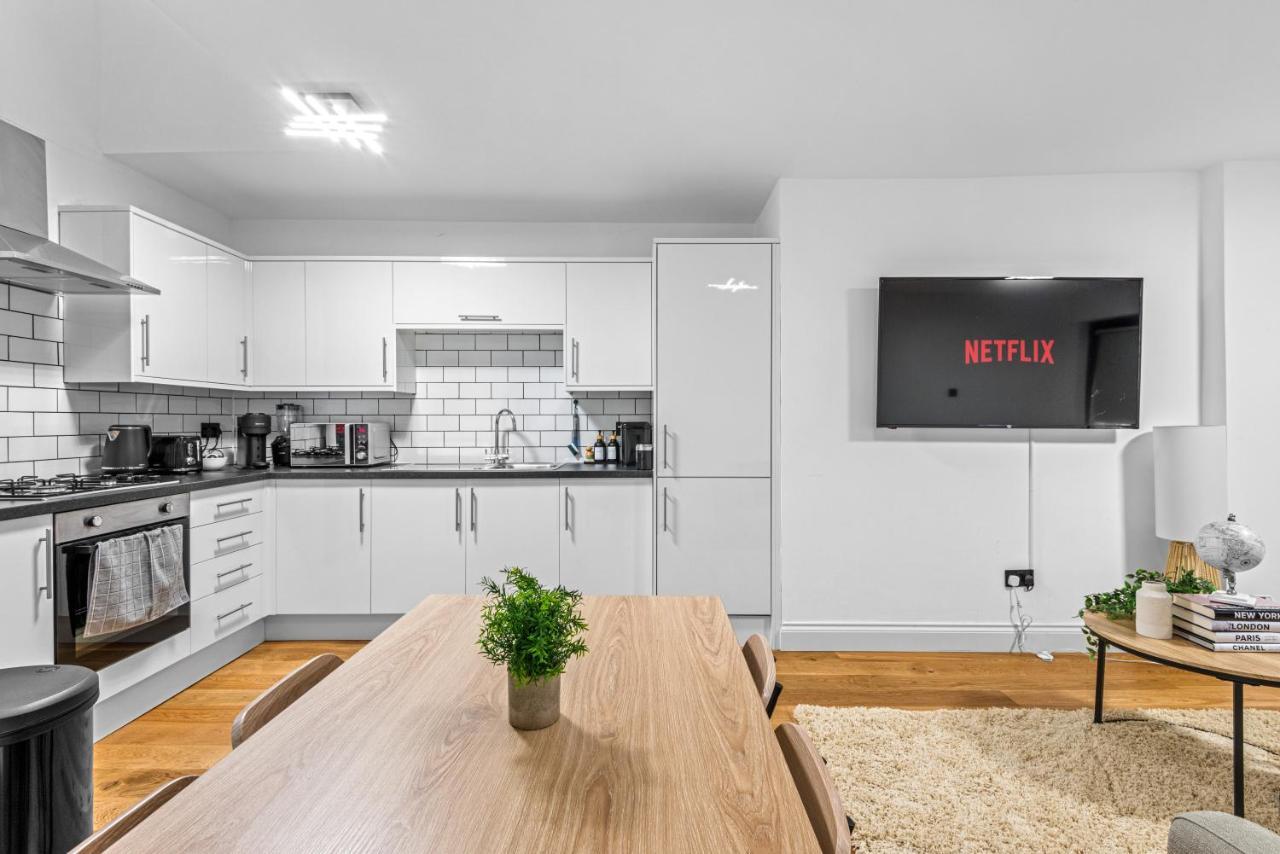 Londwell, Chic Hyde Park Mews House Appartement Londen
