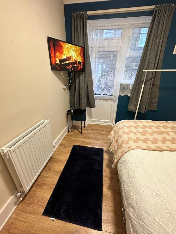 Willesden Guest 130