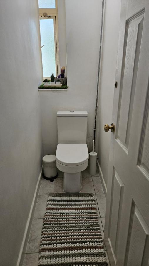 Appartement Spacious Two Bedroom In Battersea, Free Parking *