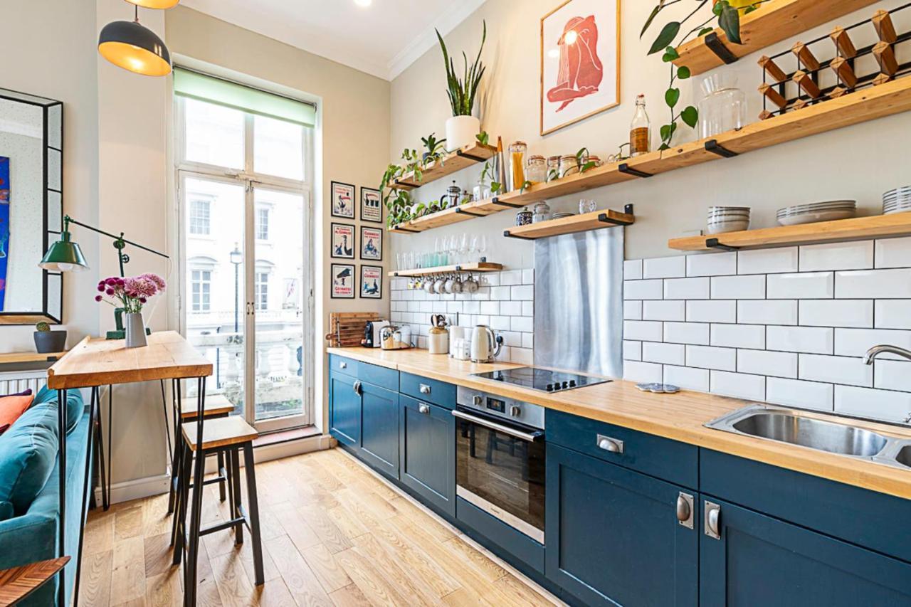 Apartment Beautiful Two Bedroom Abode Near Victoria London