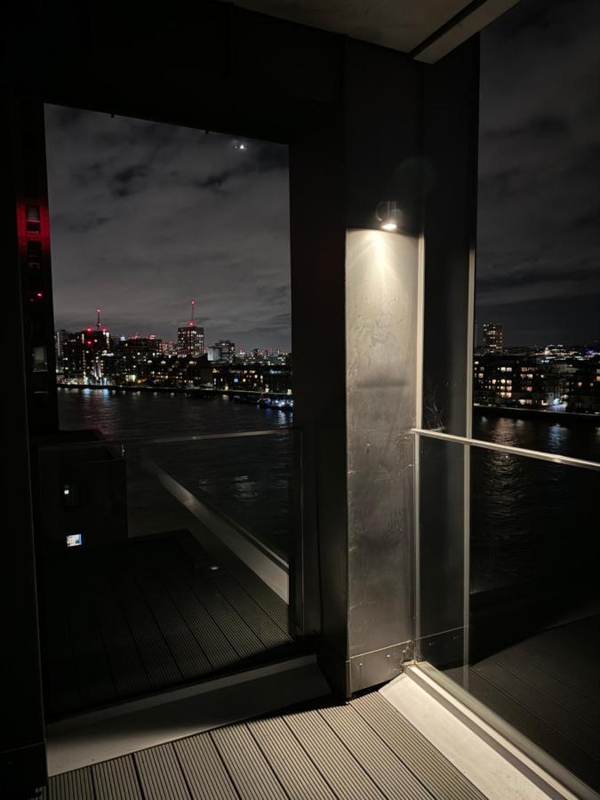 2 Bed 2 Bath - Amazing Views Of And River Thames Appartement Londen