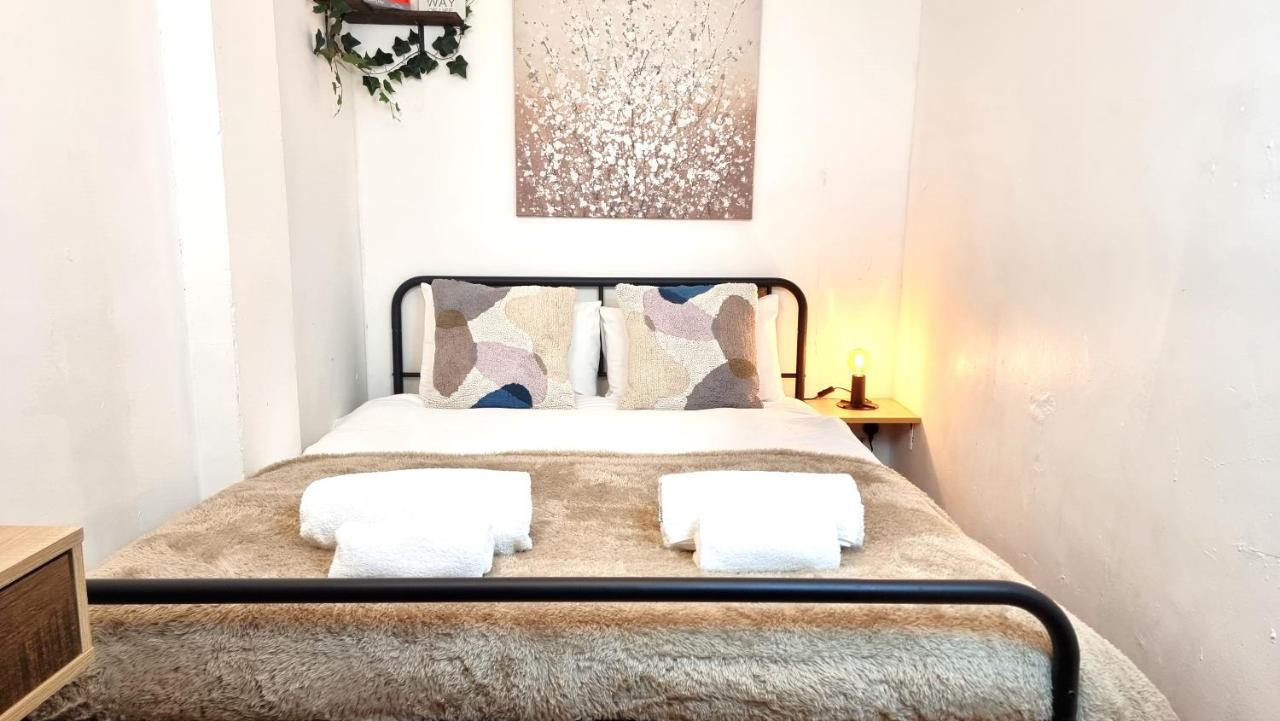 3 Bed Flat O2 Arena Dyson House Londres