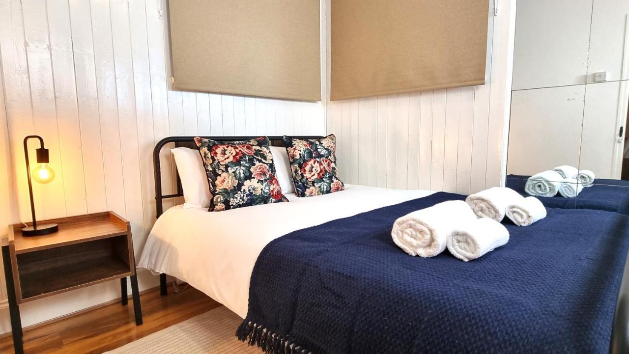 3 Bed Flat O2 Arena Dyson House * Londres