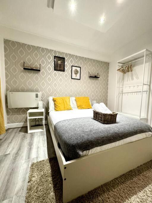 Apartment Centrally-located Gem In Marble Arch, London