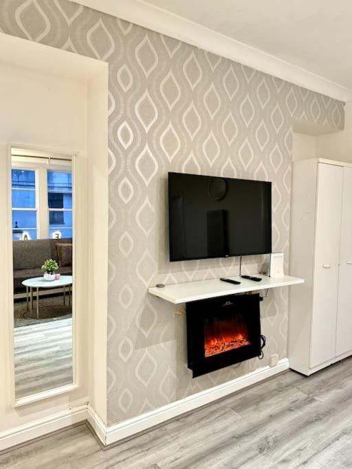 Centrally-located Gem In Marble Arch, Apartment London