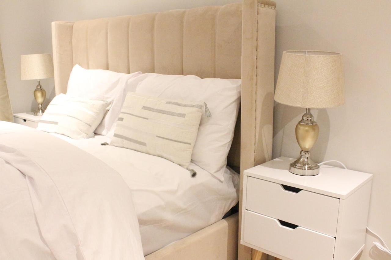 Apartment Spacious 2br With Terrance *