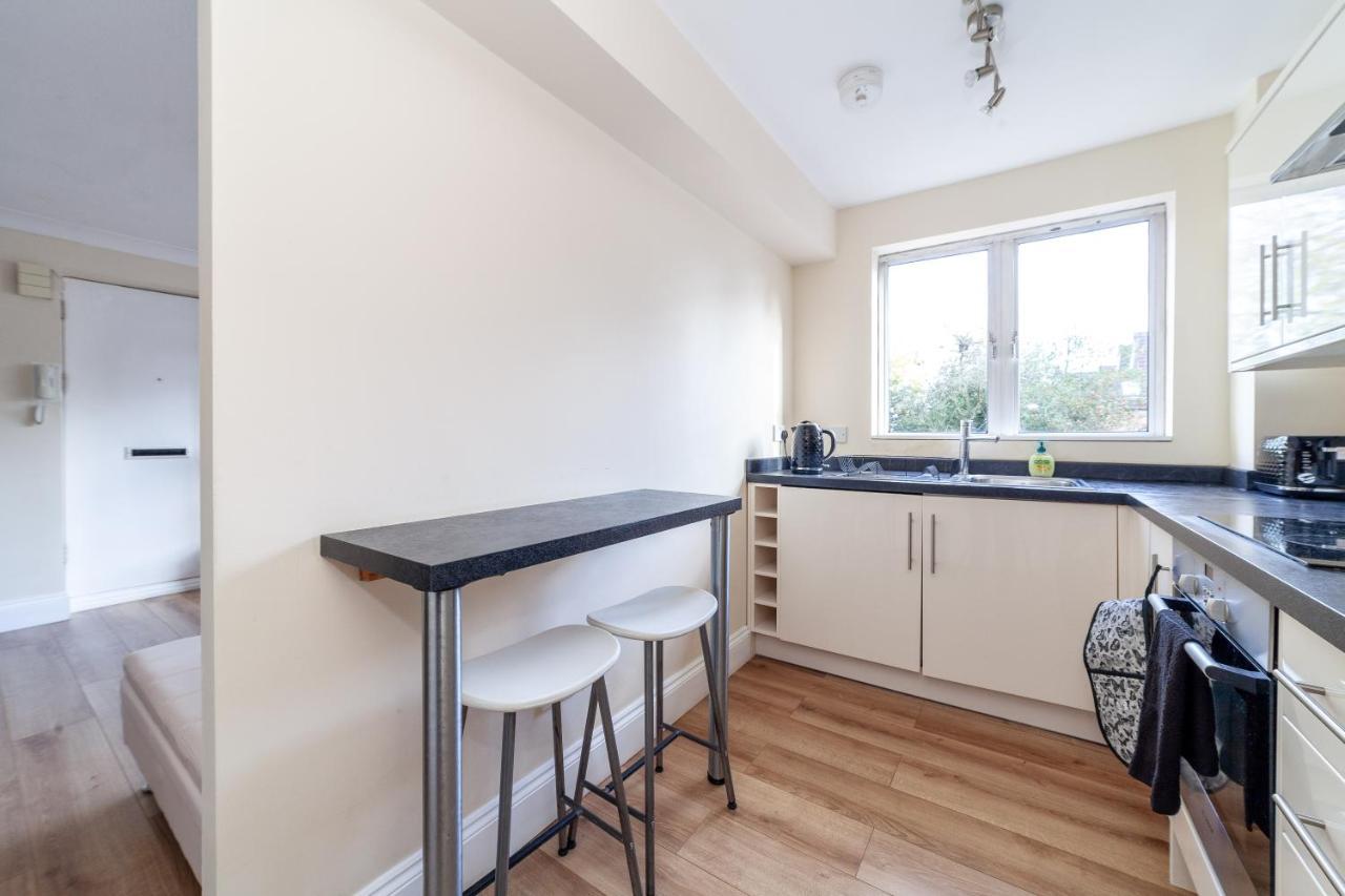 Lovely Flat In Wimbledon W/ Free Parking *
