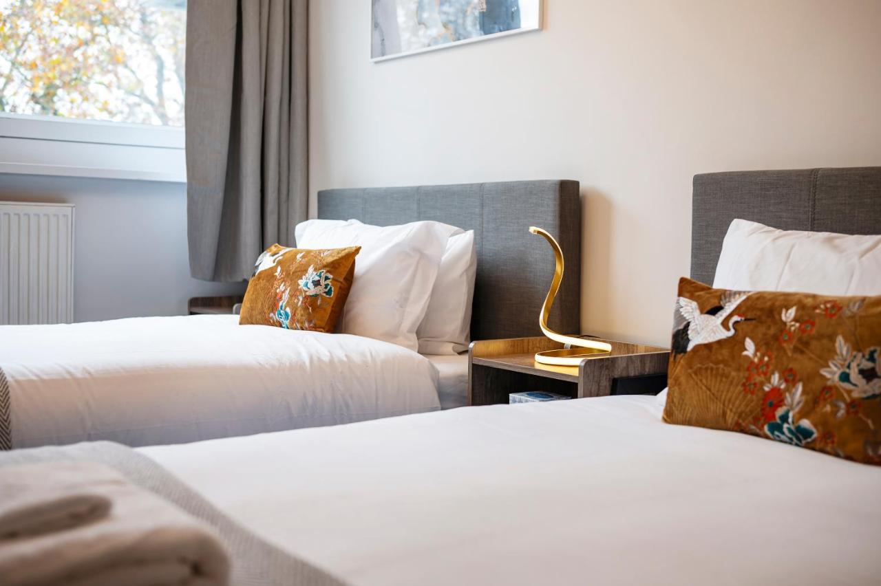 Lovely 4 Bedroom Flat In Wandsworth- Apartamento