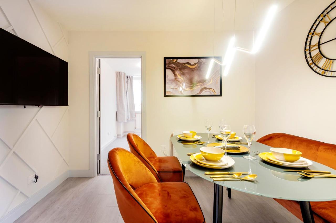 Lovely 4 Bedroom Flat In Wandsworth-
