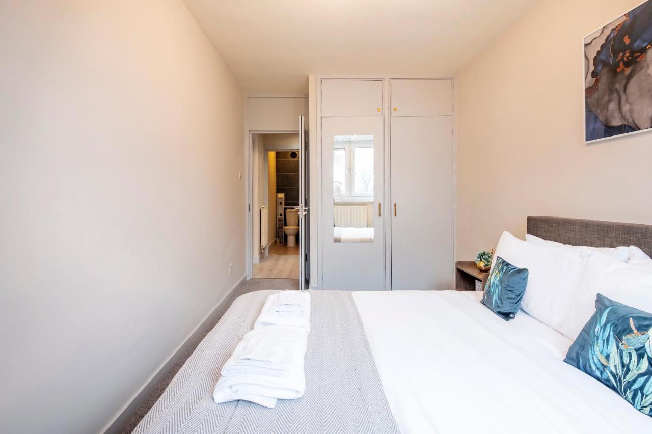 Lovely 4 Bedroom Flat In Wandsworth- Apartamento *