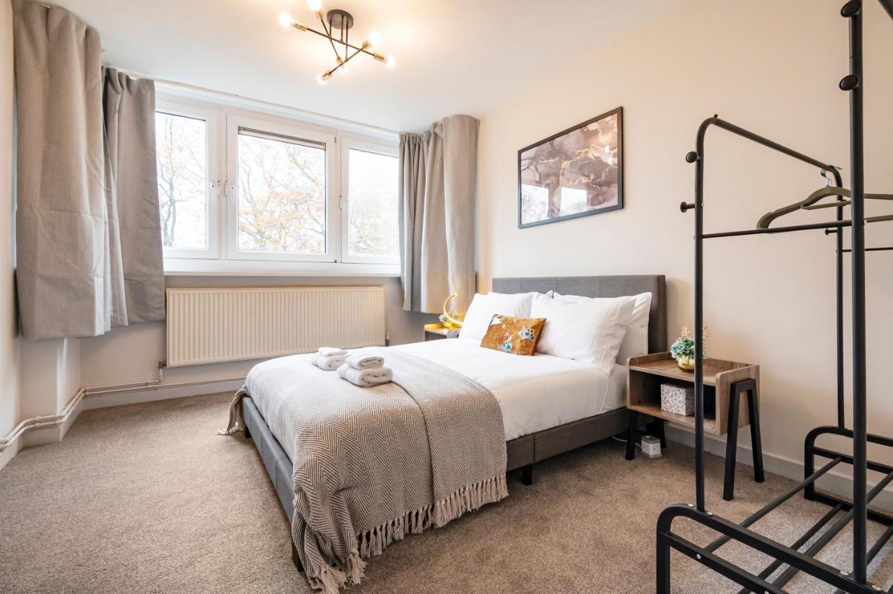 Lovely 4 Bedroom Flat In Wandsworth- Apartamento Londres