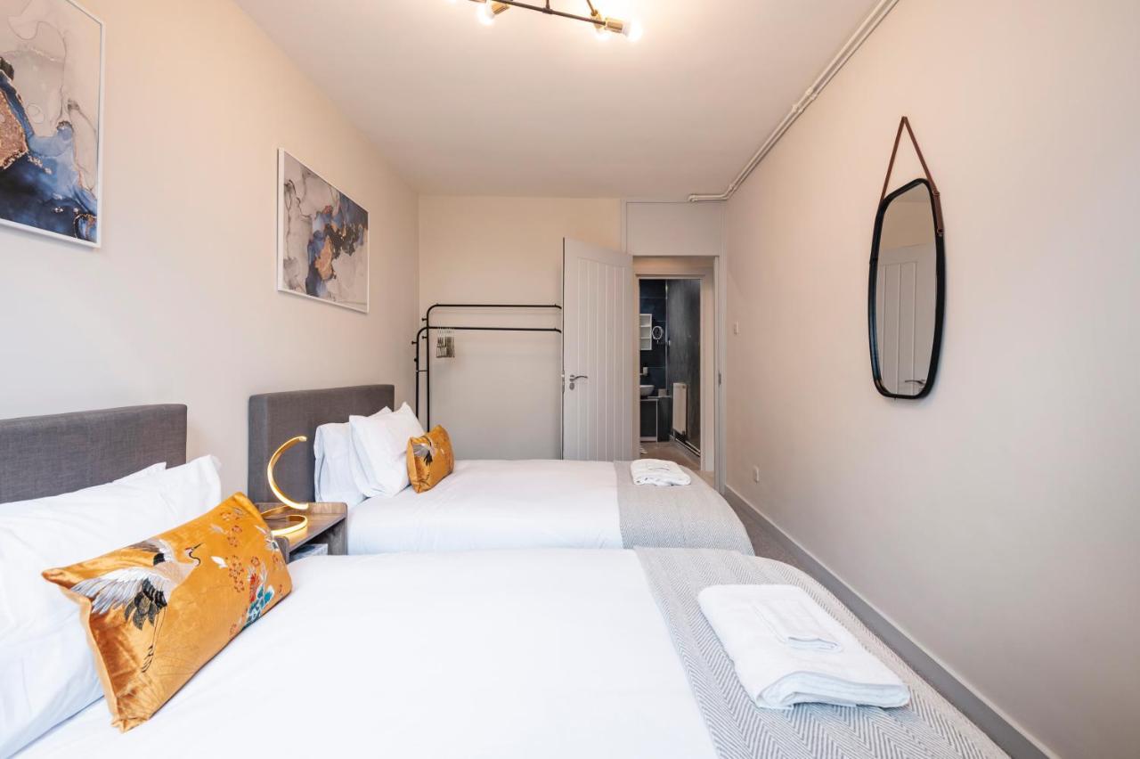 Lovely 4 Bedroom Flat In Wandsworth-