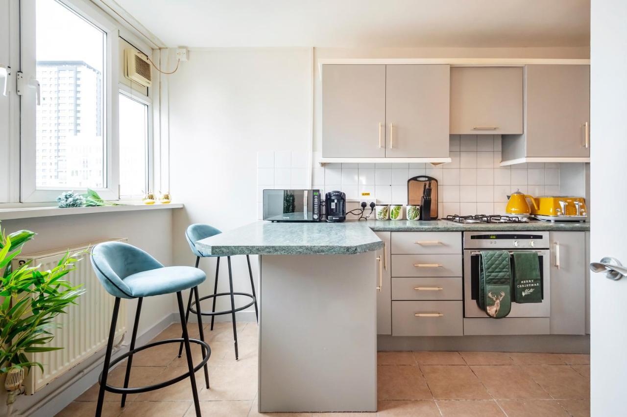 Lovely 4 Bedroom Flat In Wandsworth- Apartamento Londres